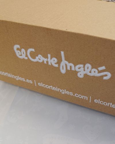 100% de botellas de PET en zumos, gazpachos y aceites de marca propia con material reciclado entre un 25 y un 30%