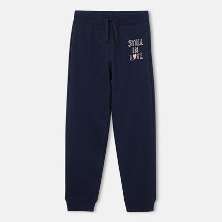 Pantalón de niña de felpa azul.